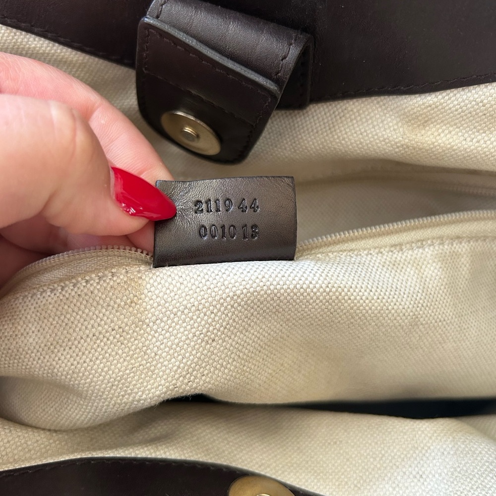 Gucci Bag - Picture 6 of 12